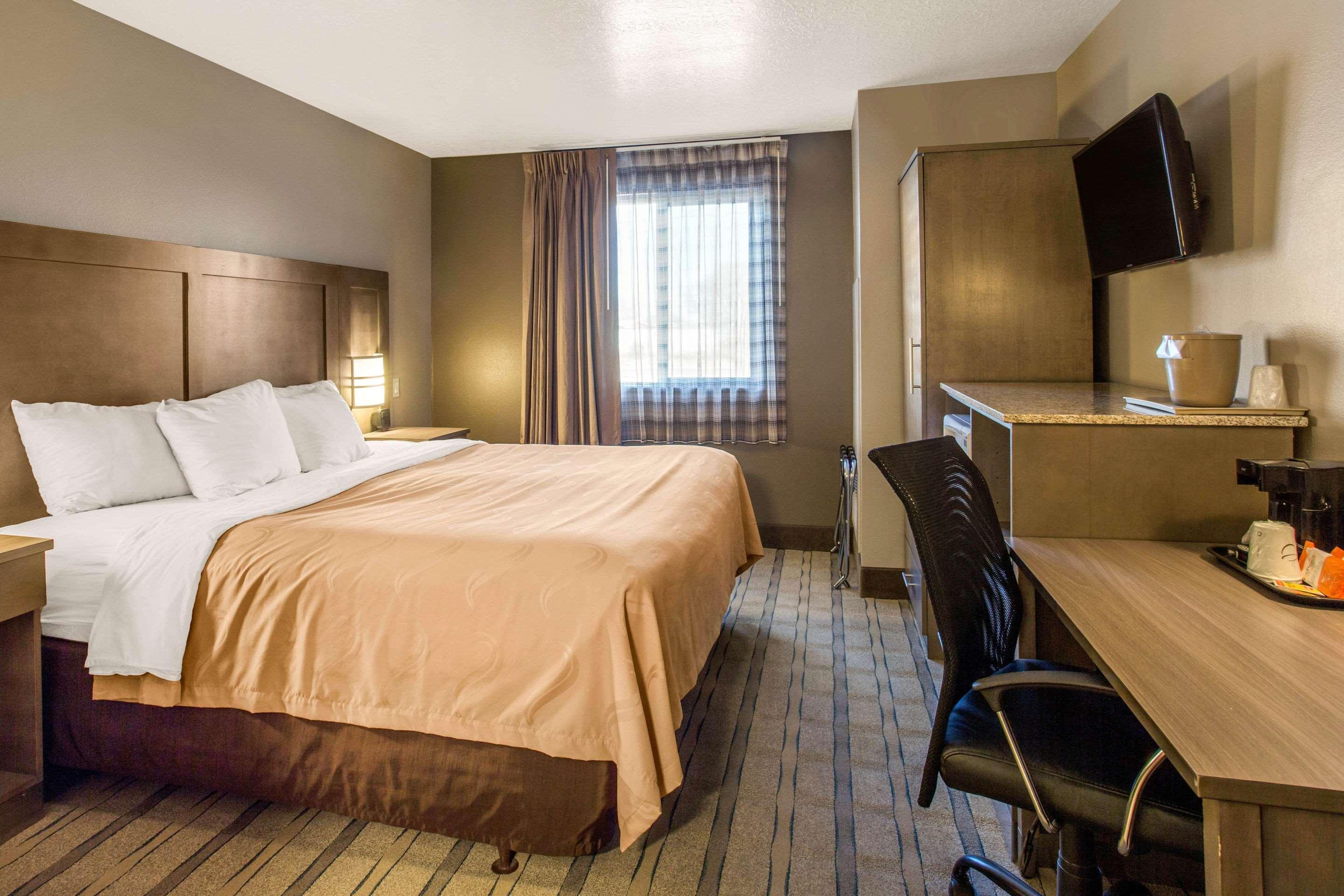 Quality Inn Moriarty Екстериор снимка