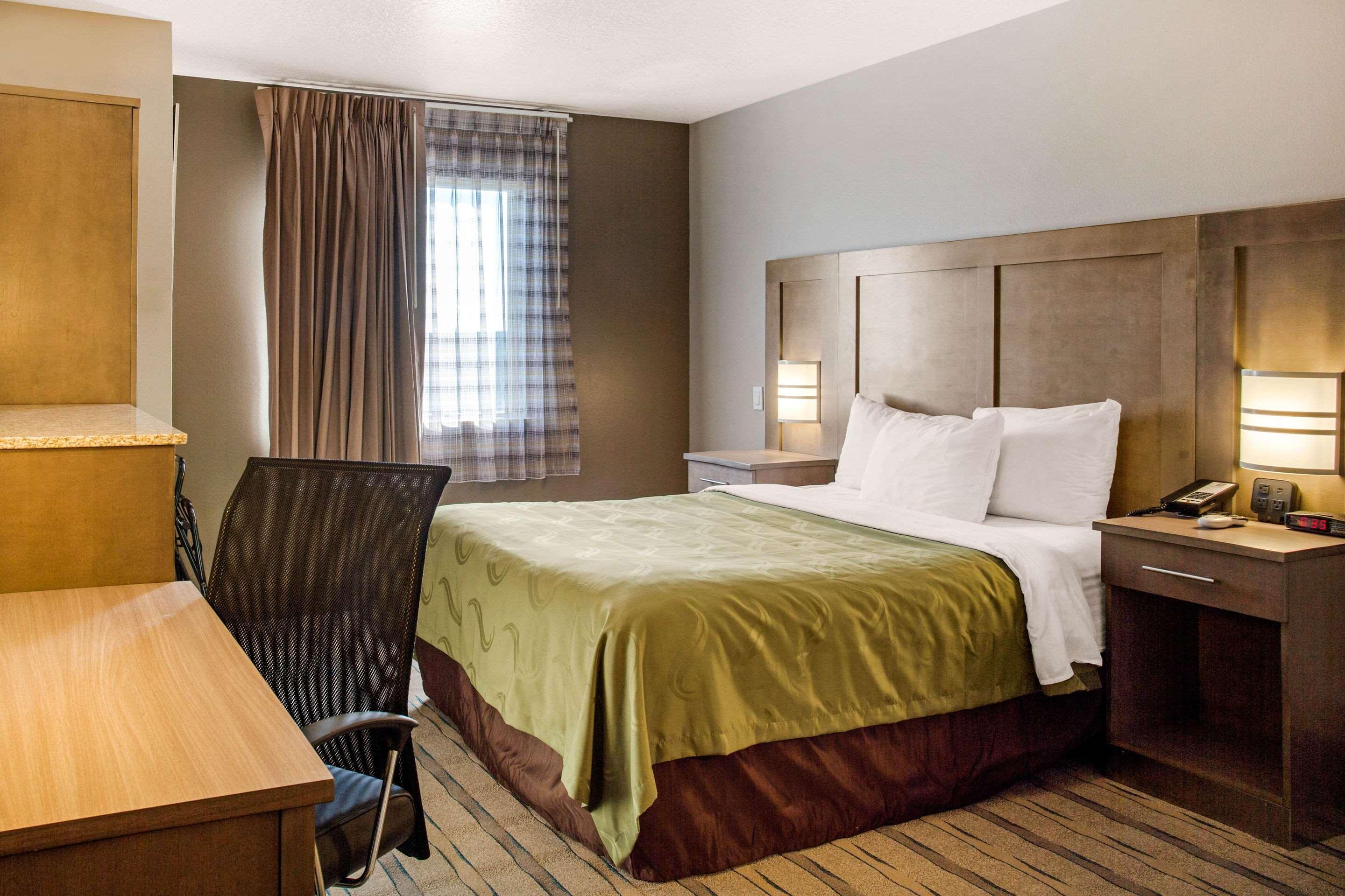 Quality Inn Moriarty Екстериор снимка
