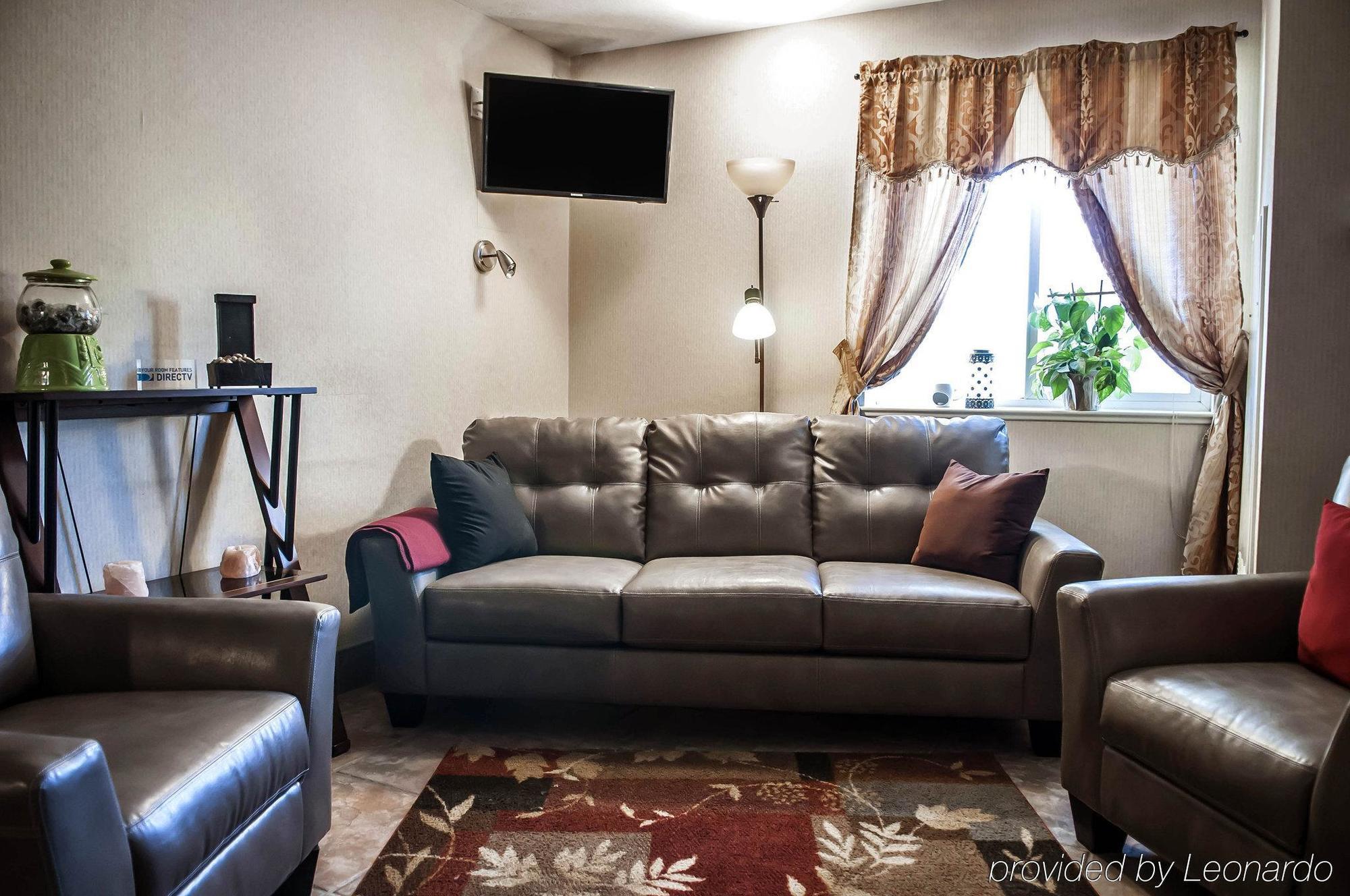 Quality Inn Moriarty Екстериор снимка