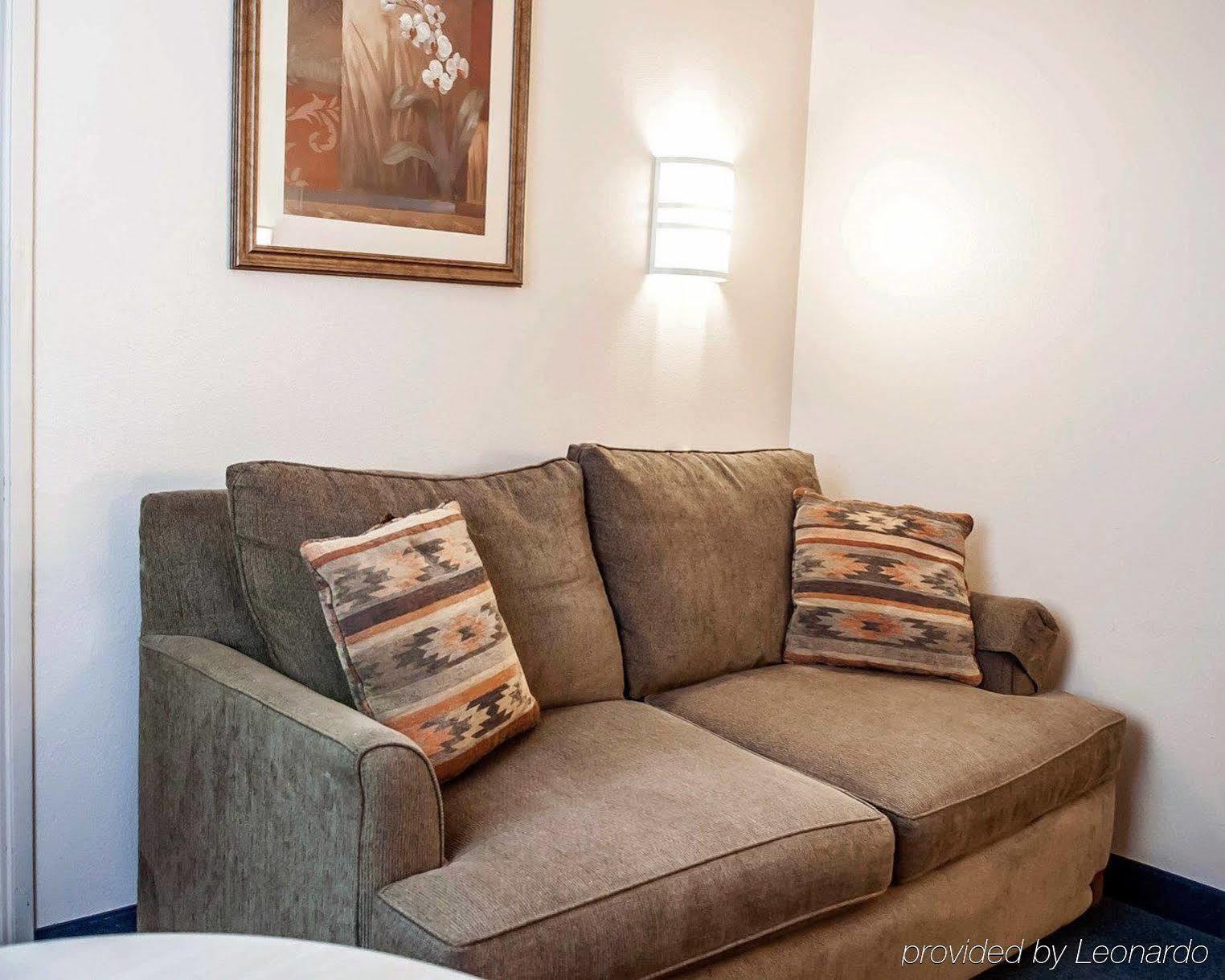 Quality Inn Moriarty Екстериор снимка