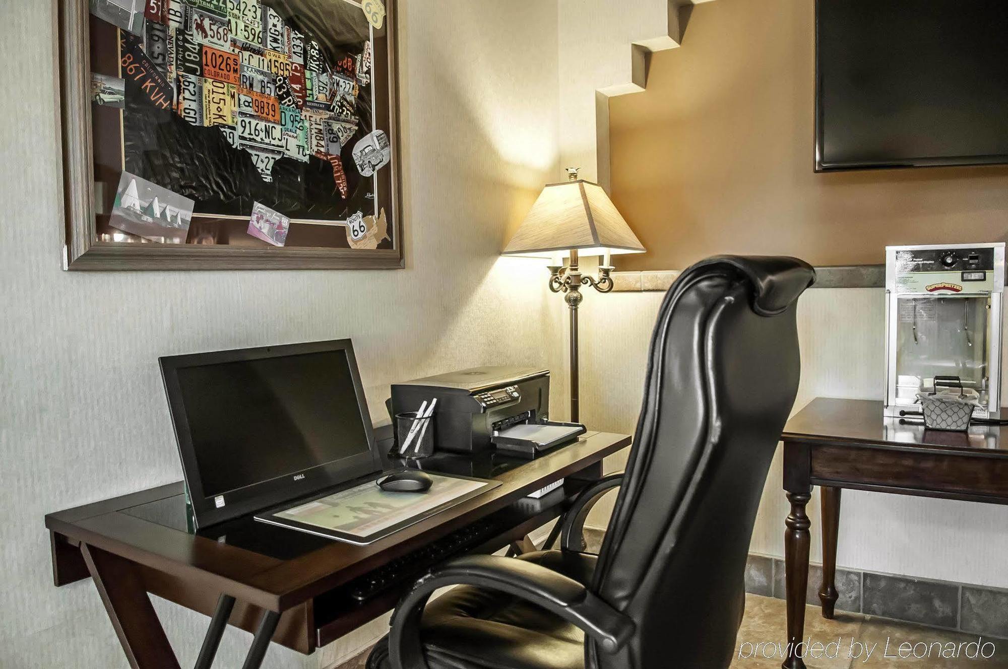 Quality Inn Moriarty Екстериор снимка