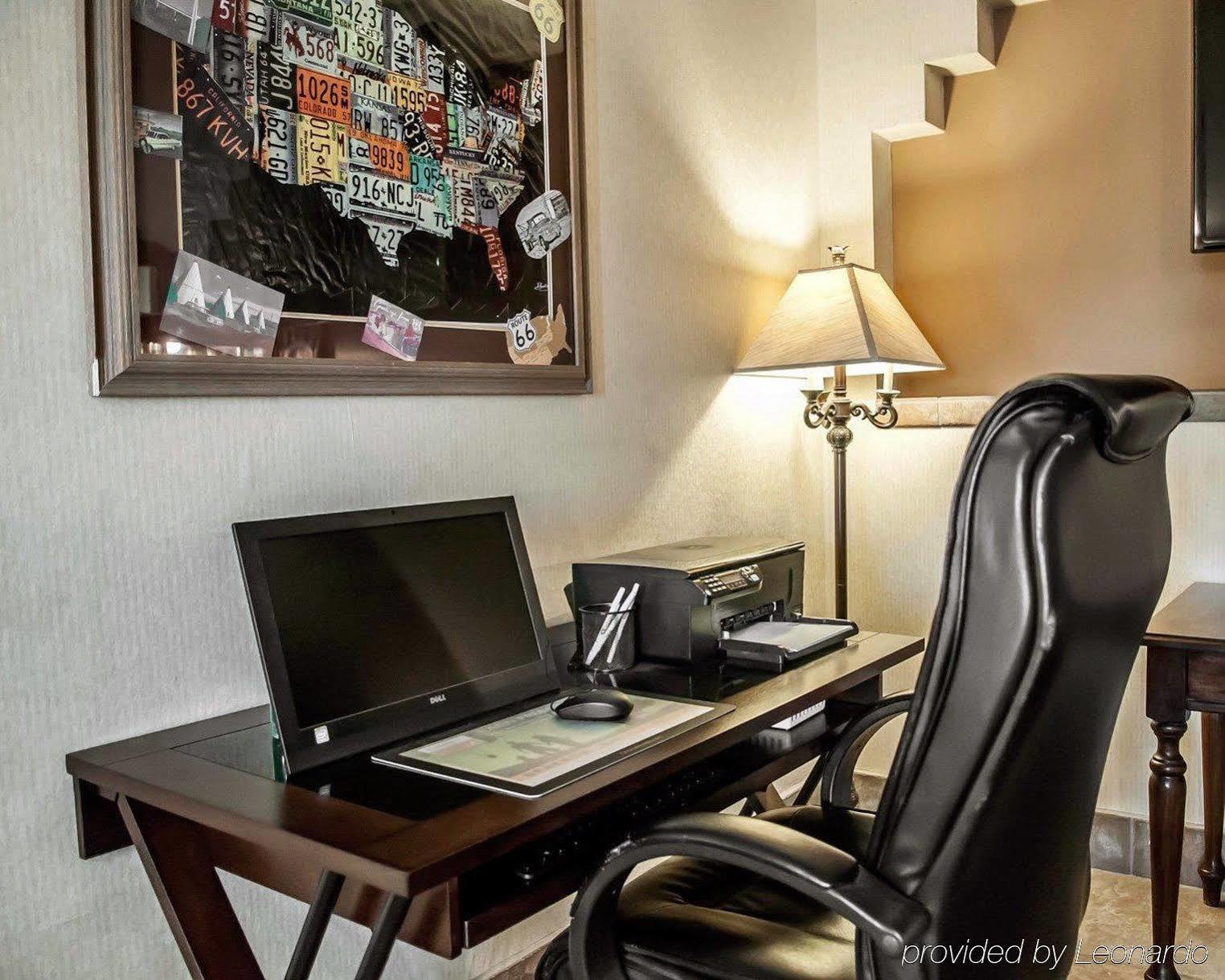 Quality Inn Moriarty Екстериор снимка